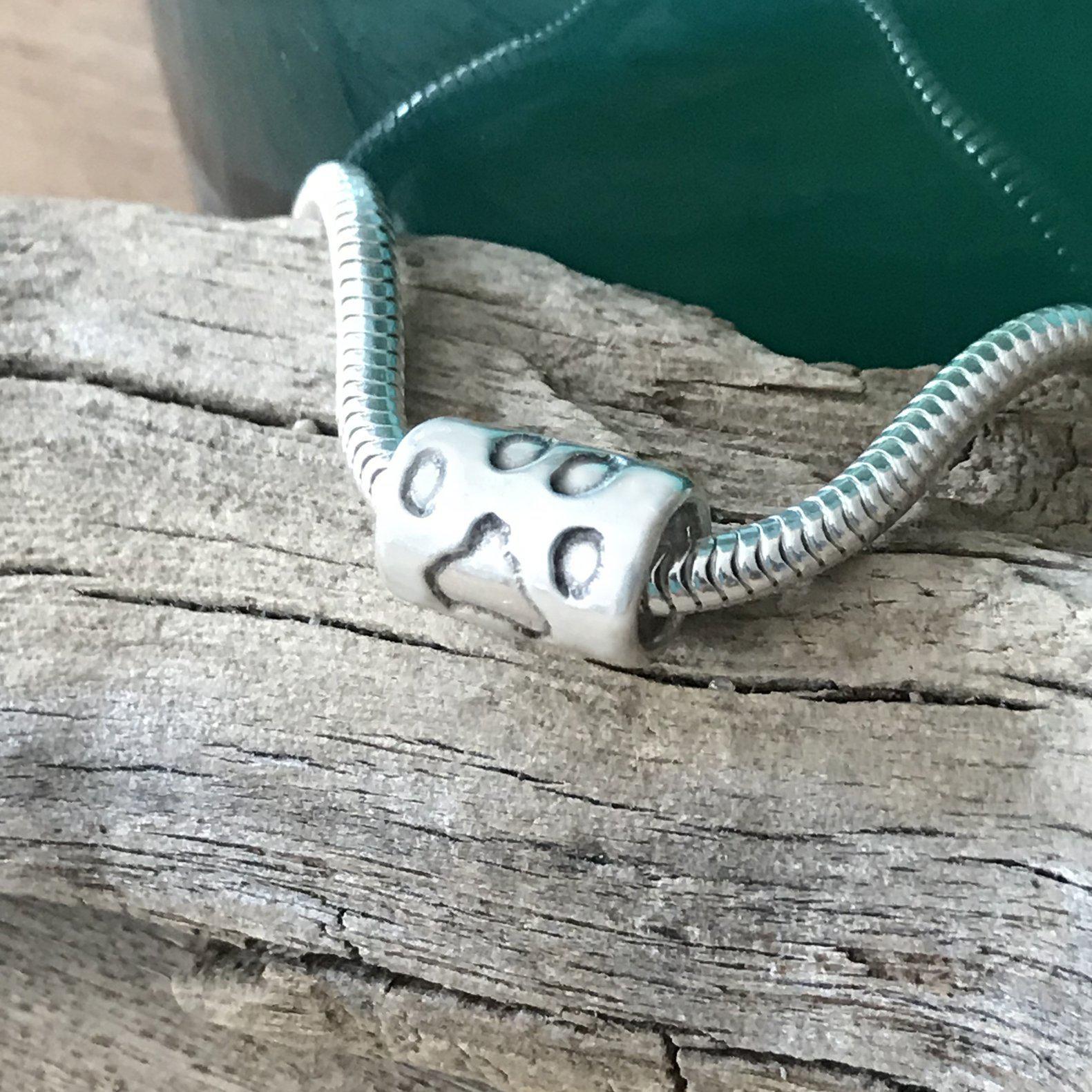 Paw Print Bracelet - Barrel Bead Snake-Silver Pet Prints